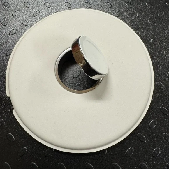 Apple Watch Magnetic Charging Dock Model A1714. - Picture 2 of 4